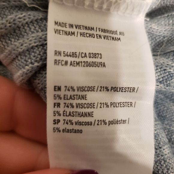 American Eagle top - Picture 3 of 6